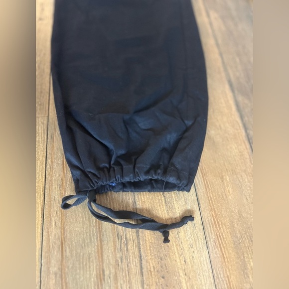 BLACK Cargo Loose Pants Grunge Y2K
adjustable hem ties and elastic back waist - Picture 7 of 13